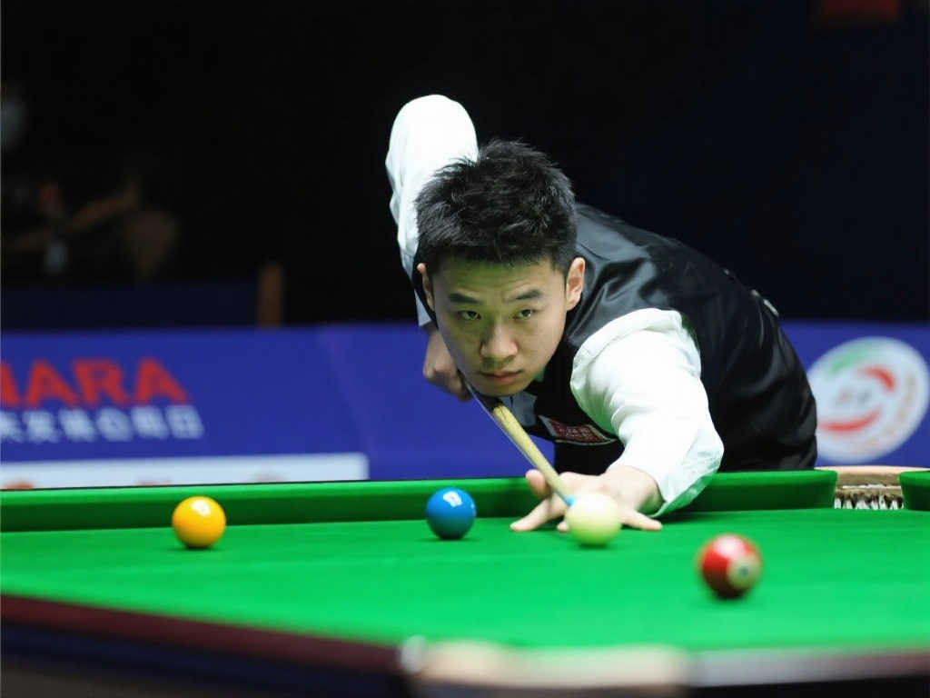 斯诺克世锦赛资格赛:范争一强势击败霍尔特,以10-4挺进正赛 斯诺克世锦赛资格赛:范争一强势击败霍尔特,以10-4挺进正赛